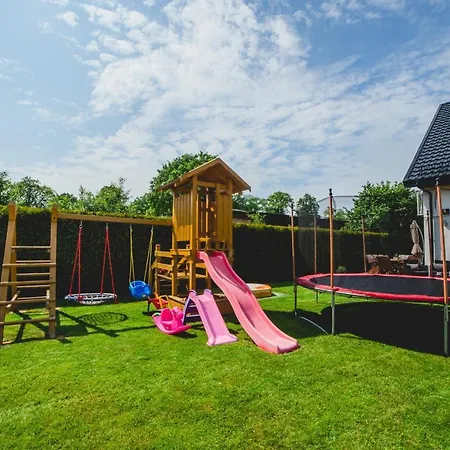 Goscinne Amir ホームステイ *