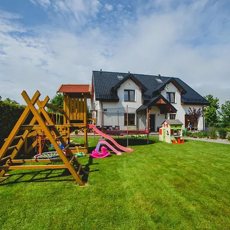 Goscinne Amir ホームステイ Karwieńskie Błoto