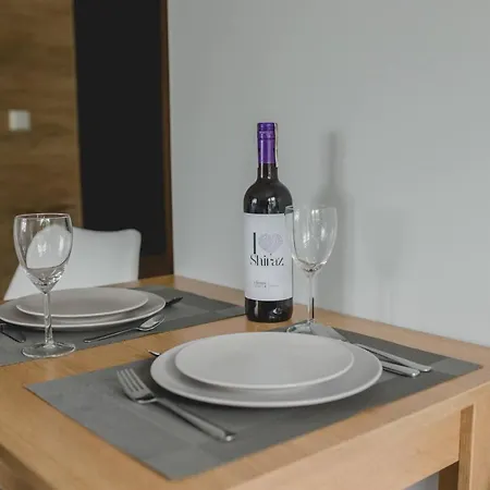 Goscinne Amir ホームステイ