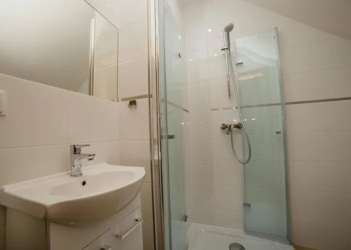 Rum i privatbostad Goscinne Amir