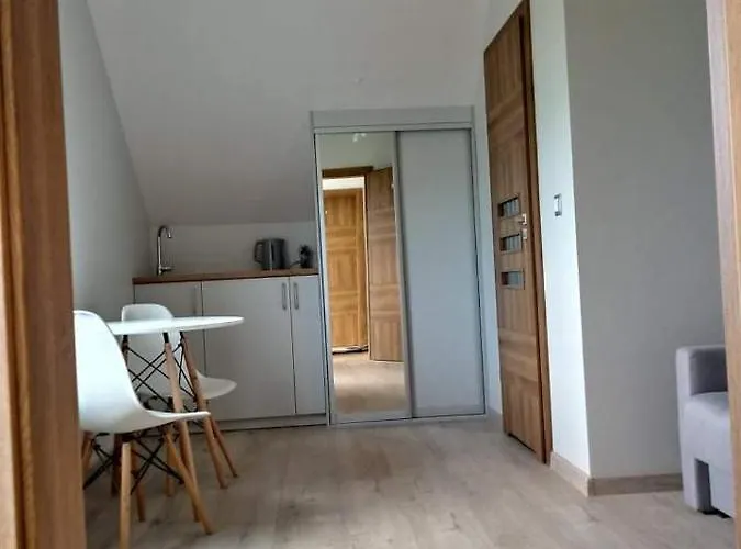 Rum i privatbostad Goscinne Amir